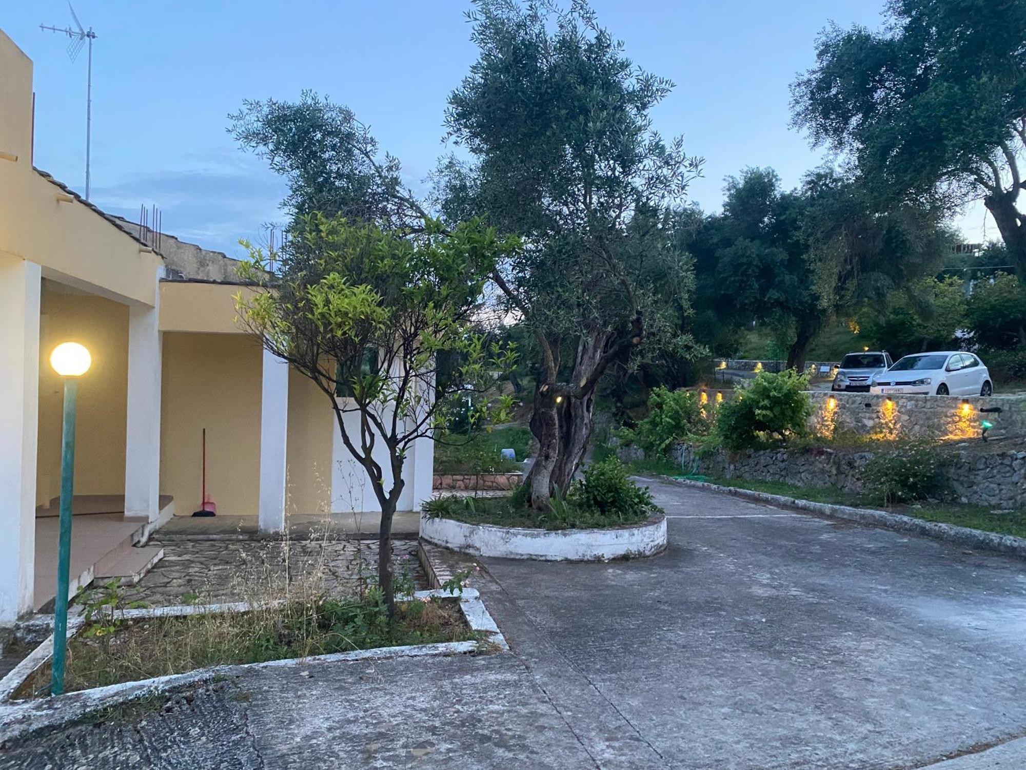 Helen's And * Dassia (Corfu)