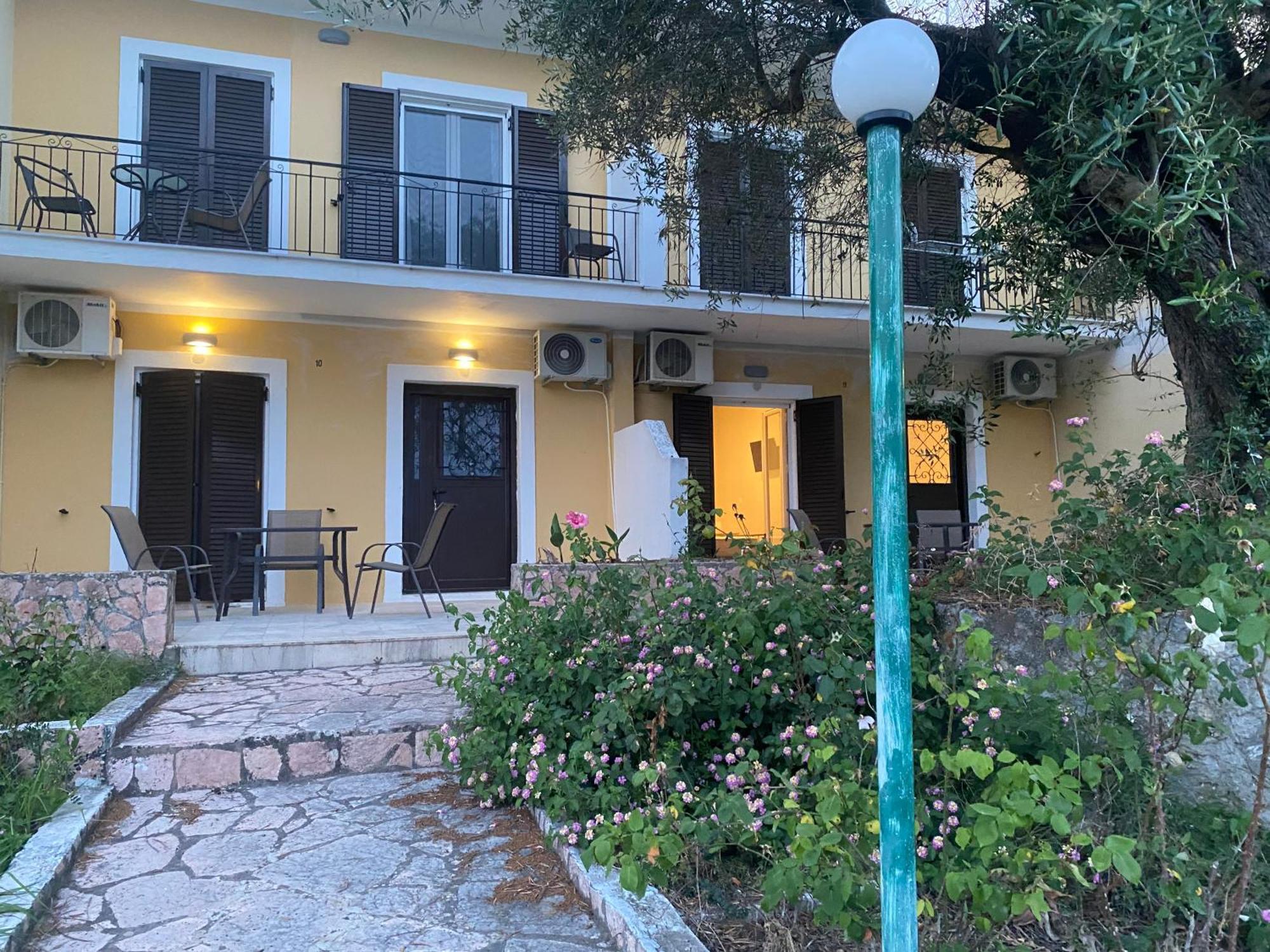 Helen's And Apartamento